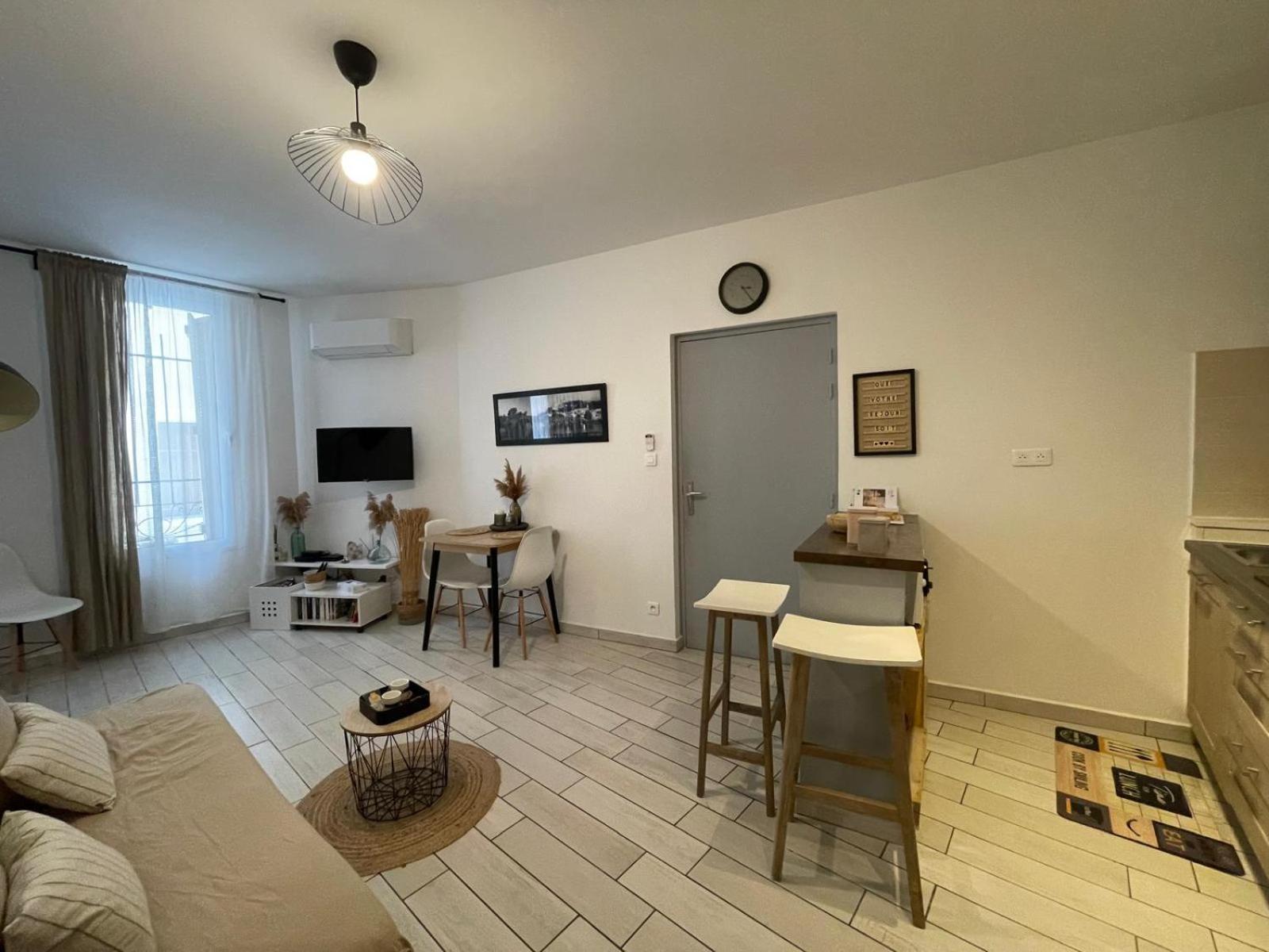 Joli Appartement Hypercentre T2, Classe Meuble De Tourisme 3 Avec Parking Gratuit Béziers Zewnętrze zdjęcie