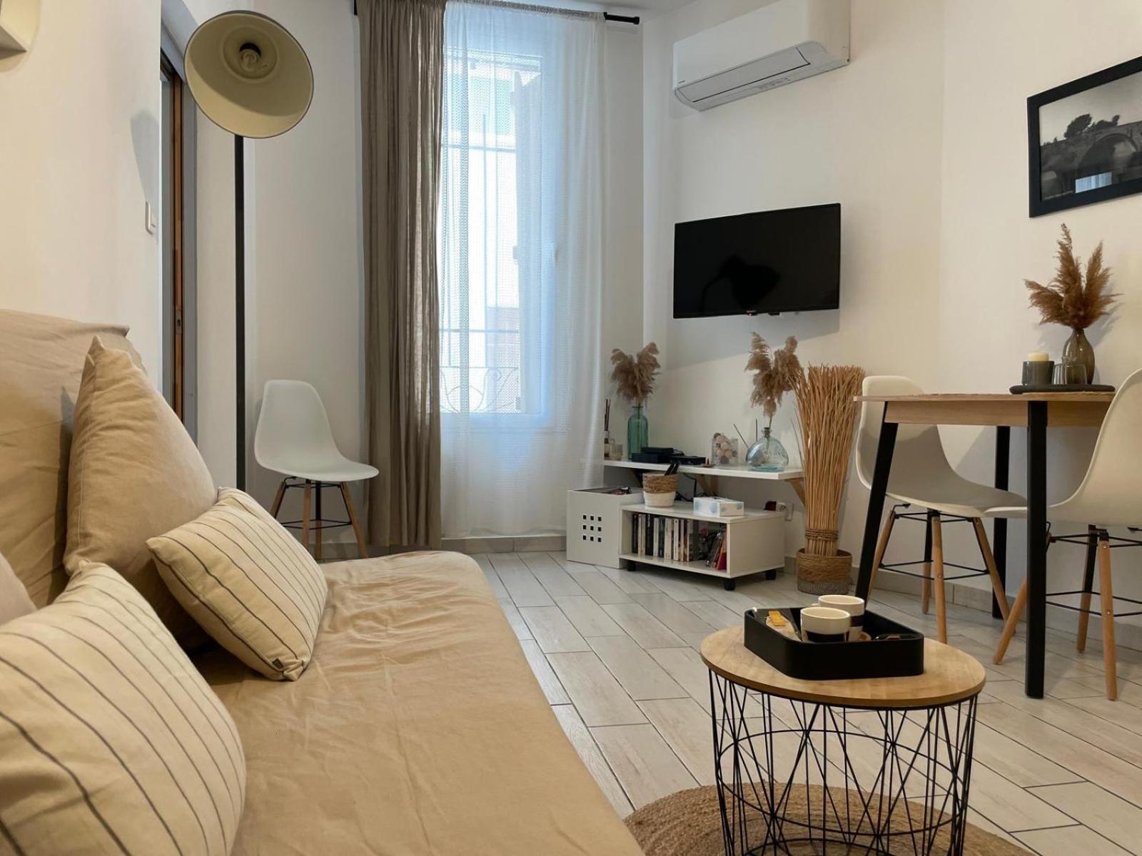 Joli Appartement Hypercentre T2, Classe Meuble De Tourisme 3 Avec Parking Gratuit Béziers Zewnętrze zdjęcie