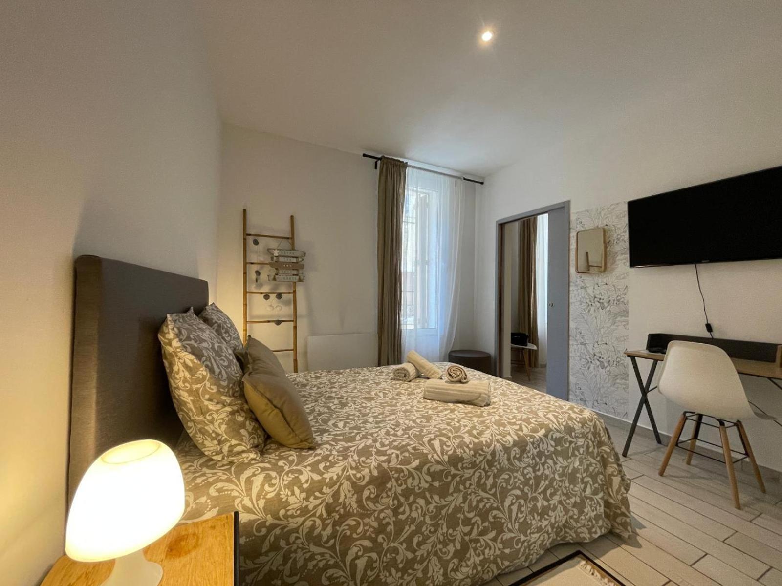 Joli Appartement Hypercentre T2, Classe Meuble De Tourisme 3 Avec Parking Gratuit Béziers Zewnętrze zdjęcie