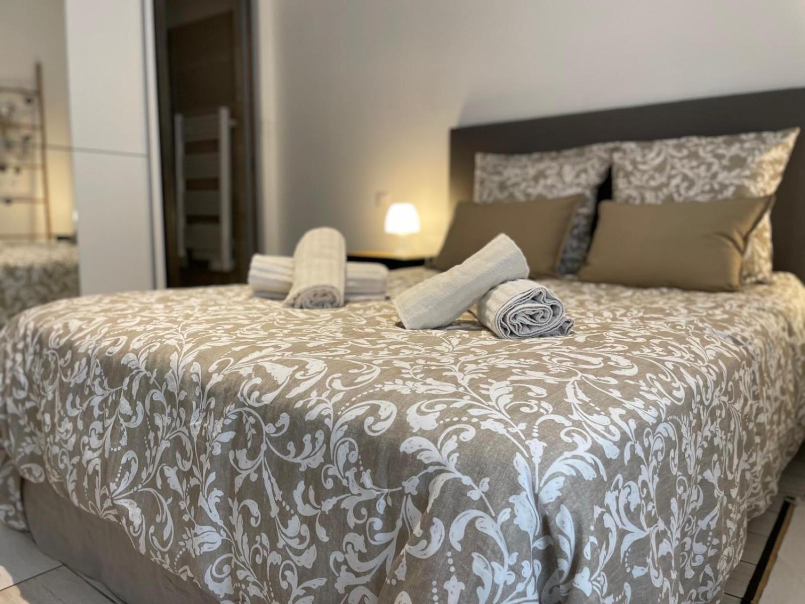 Joli Appartement Hypercentre T2, Classe Meuble De Tourisme 3 Avec Parking Gratuit Béziers Zewnętrze zdjęcie